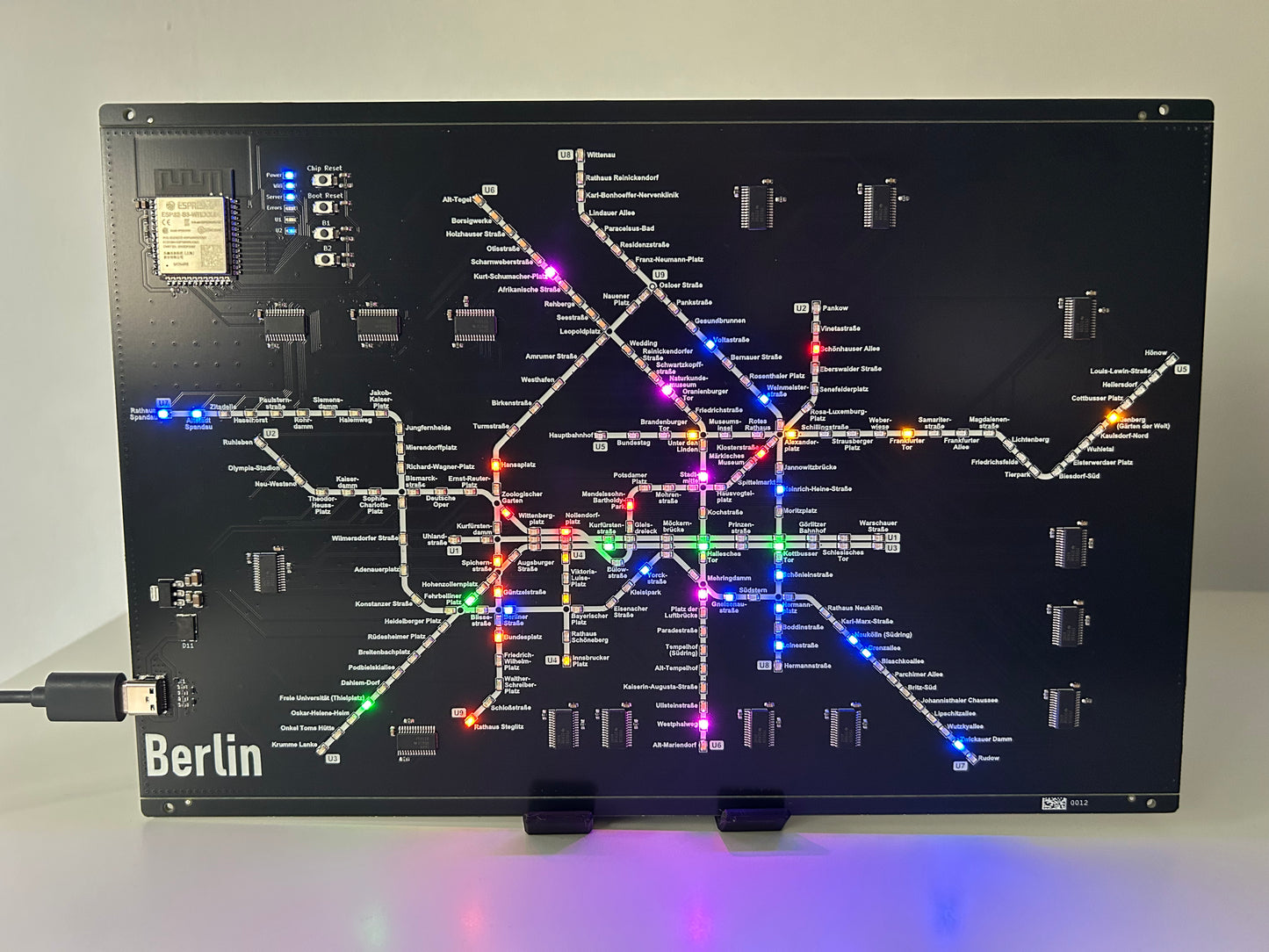 Berliner U-Bahn PCB mit 214 LEDs