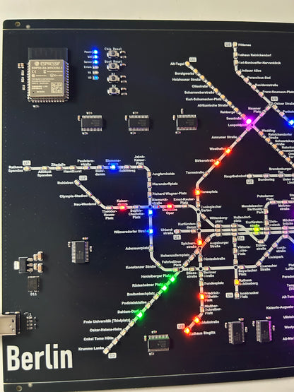 Berliner U-Bahn PCB mit 214 LEDs